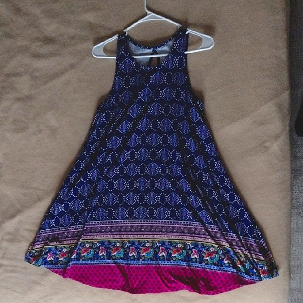 Sleeveless Patterned Dress